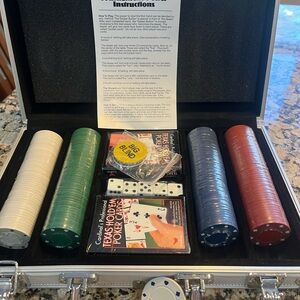 Poker Chip Set with Case - Red, Blue, Green, White